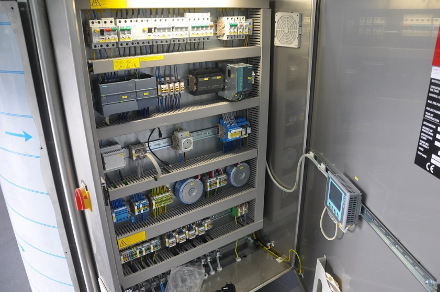 custom industrial electrical control panel for machinery automation